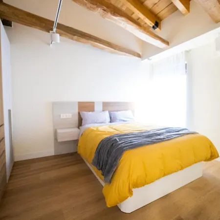 Apartamento Mk77 León- Cantareros León